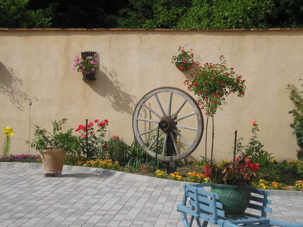 Domaine De La Belliere Hotel Villars-les-Dombes Exterior photo